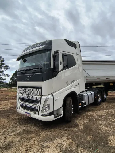 Volvo FH 540 6x4 ano 2021 Segundo dono