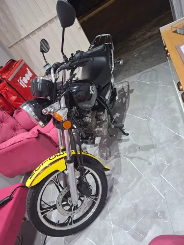 Moto choppe a venda  no precinho bem.conservada