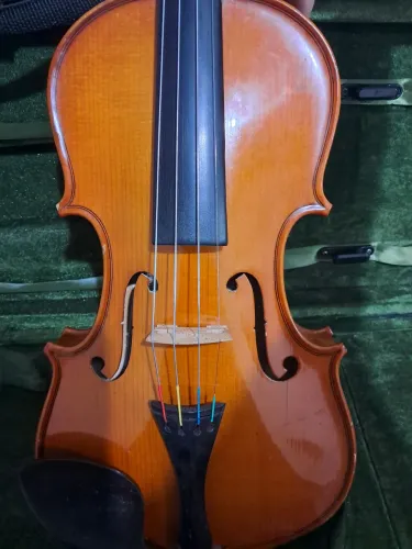 Violino anos 90 troco ou vendo