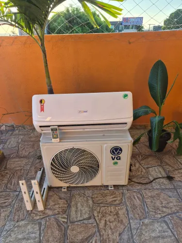 Vendo esse esplit 12 mil btu quase 00