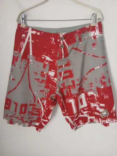 ITEM DE COLECIONADOR BERMUDA MCD ORIGINAL N40