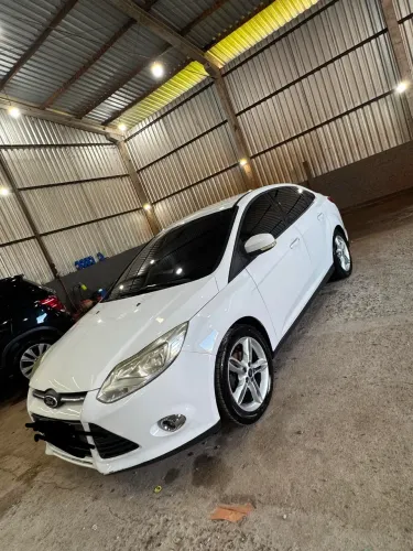 Ford Focus Sedan 2.0 16v/2.0 16V Flex 4P Aut. 2015