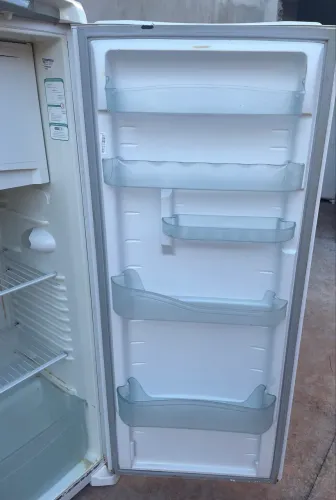 Vendo geladeira consul facilite - Frost Free ?110V