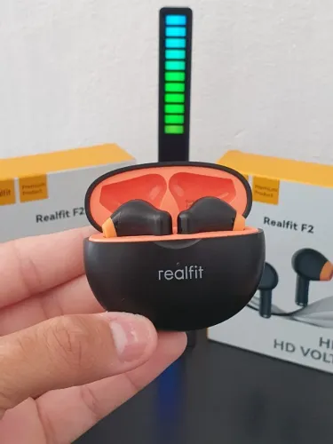 Fone Realfit F2 - Até 25h de Bateria Com a Case - Fazemos Entrega