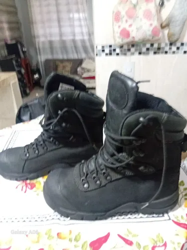 Bota cuturno número 34/35