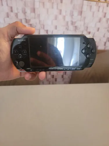Psp 3001 destravado com mais de 500 jogos