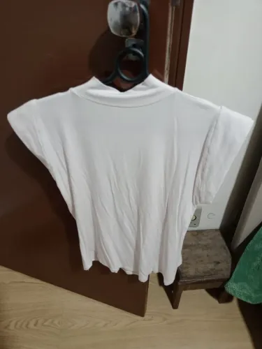 Blusa off white feminina