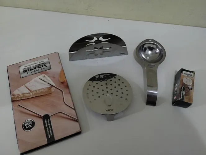 Kit de Cozinha Antigo,Coleção Caras 100% Inox. Peças Novas na caixa e Peças usadas uma vez