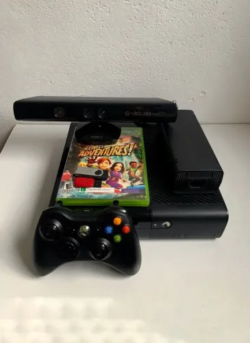 Xbox 360 Super Slim Desbloqueado RGH + Kinect + Controle + Jogos e Acessórios