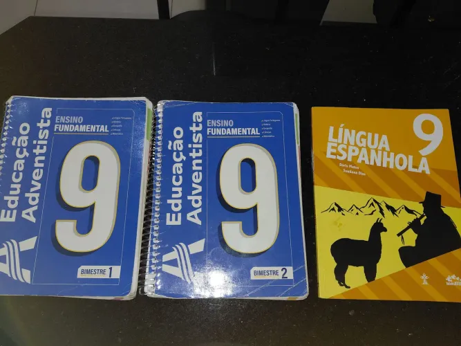Livros 9° ano Colegio Adventista!