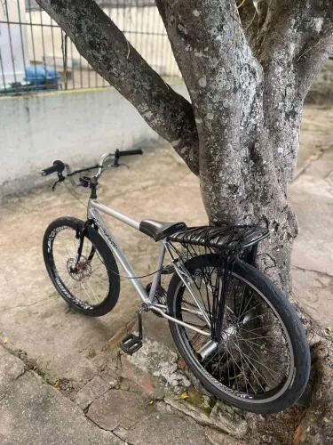 Bike MONTADINHA pra trocar em pc