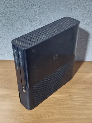 Xbox 360 slim (retirada de peças)
