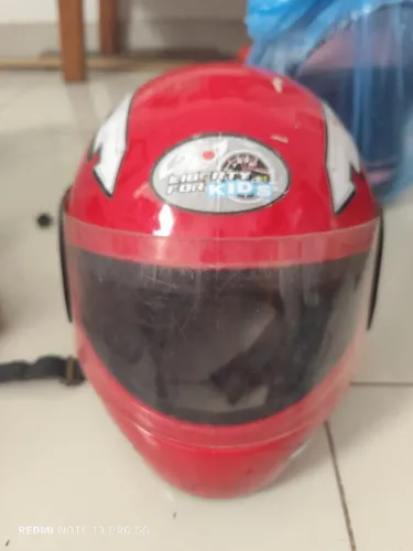 Capacete infantil 5 a 12 anos