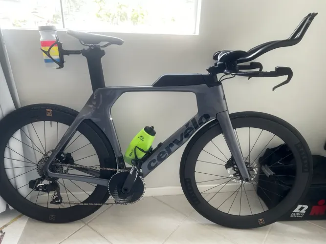 Bicicleta TT Cervélo P-Series