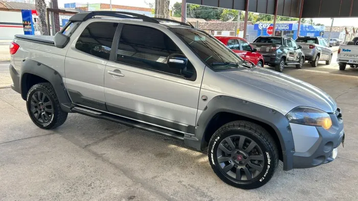 Fiat Strada Adventure1.8/ 1.8 Locker Flex CD 2017