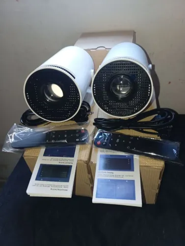 Projetor 4K HD 150 Polegadas Celular, Tv B0x, Xbox, PS, Pc, Wifi HY300 Pro Magcubic