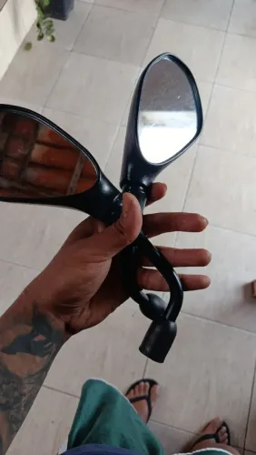 Vendo retrovisor de f800