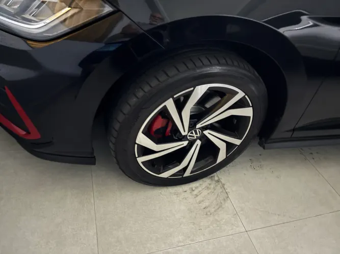 01 Roda aro 18 do Jetta  GLI 2026