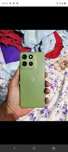 Vende se um celular motog15bem conservado