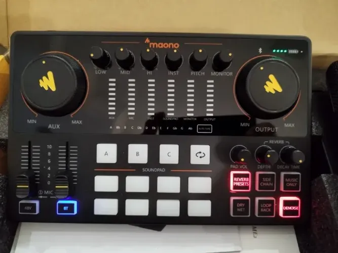 Interface De Áudio Maonocaster E2 Gen2 Double Xlr Podcast
