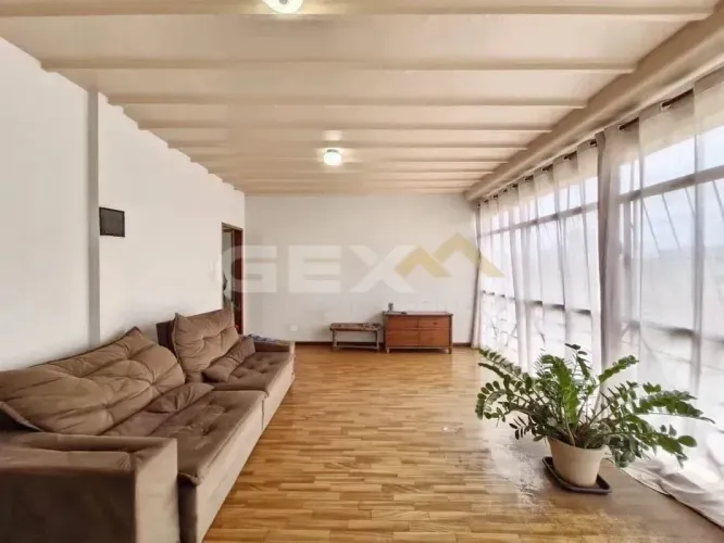 Apartamento à Venda com 03 Quartos no Bairro Sidil em Divinópolis MG.