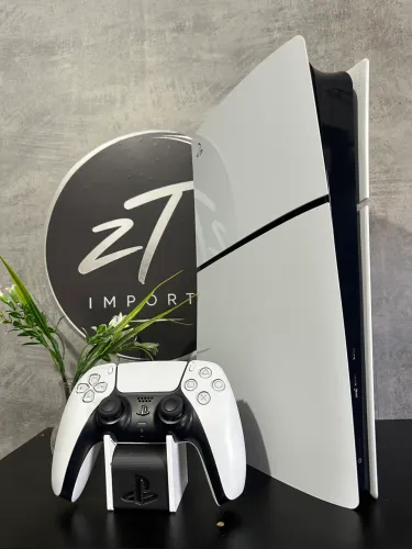PlayStation 5 Slim - 3 meses de uso 