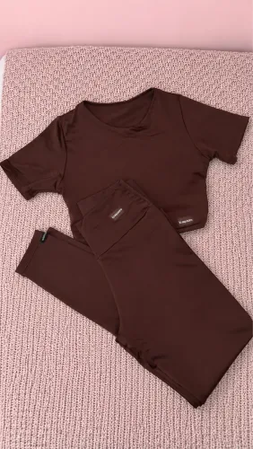 Conjunto academia 