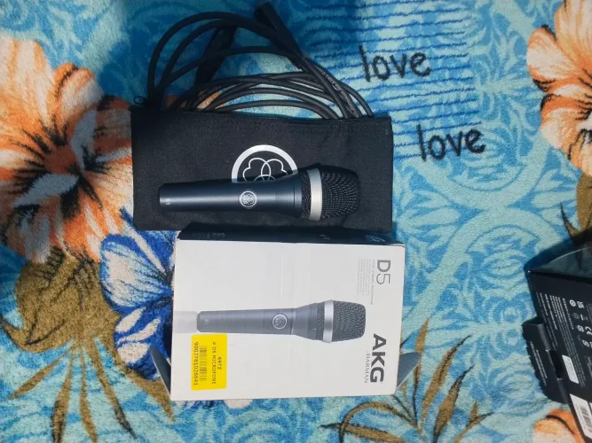 Microfone akg D5 profissional