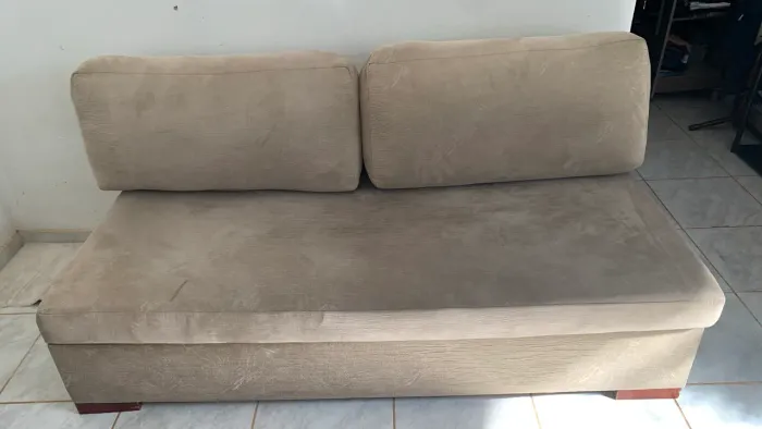 Sofa cama com baú camurça