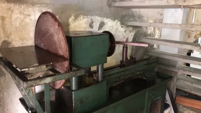 Troco torno acoplado com lixadeira de disco reclinável Torno para madeira por uma esquadre