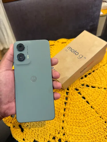 Vendo Moto G35 256gb 10 meses de garantia