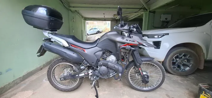 Lander 250 conected 25/25 com acessórios 1400 km rodados