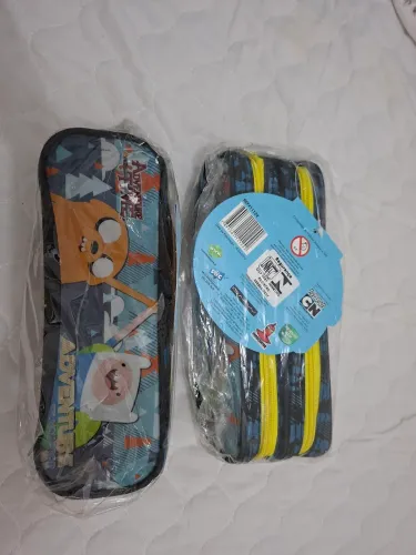 Estojo escolar com duas divisórias adventure time