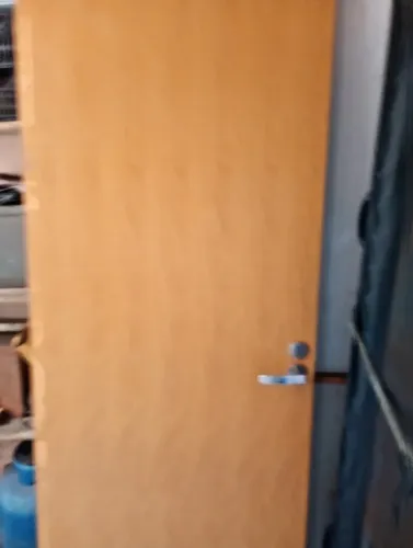 Folha de Porta Lisa c/fechadura e dobradiças.
