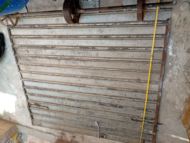 Vendo portão de Enrolar