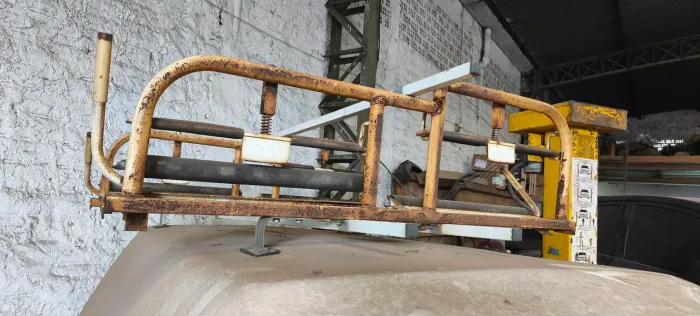 Suporte para escadas e ferramentaspara pickps