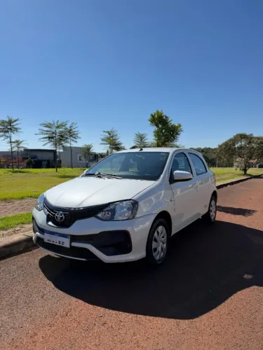 Toyota Etios X 1.3 Flex 16V 5P Mec. 2020