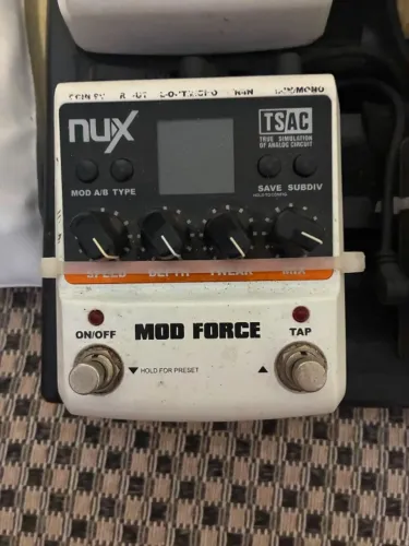 Pedal NUX Mod Force Multi Modulação para Guitarra