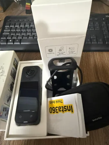 Vendo Insta 360 X4 com Controle Original