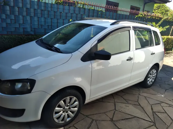 Volkswagen Spacefox 1.6/ 1.6 Trend Total Flex 8V 5P 2014