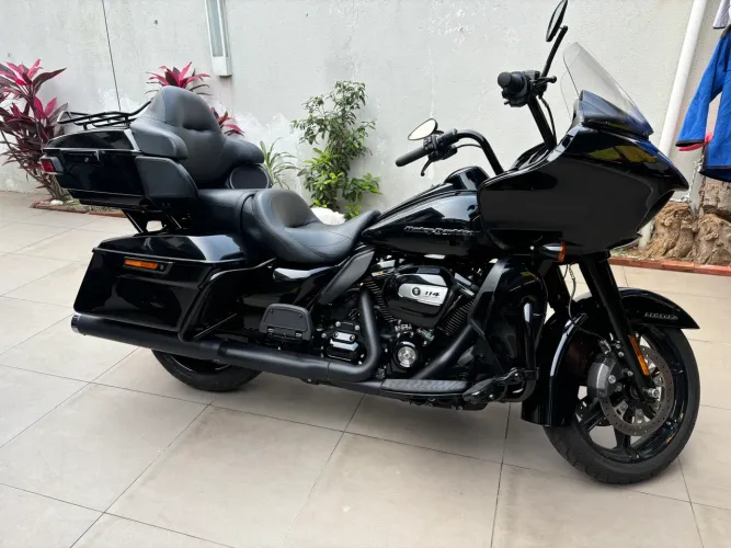 Road glide limited