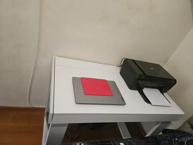 Mesa para trabalho, notebook e impressora. N FAÇO ENTREGA!