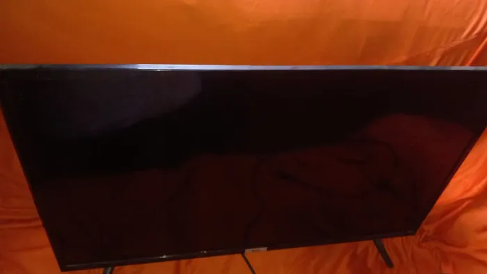 Televisão de 32 polegadas de 950 reias