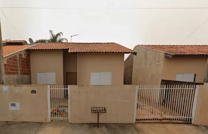 CASAS PARA LOCAÇÃO na cidade de ADOLFO