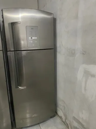 GELADEIRA NOVA