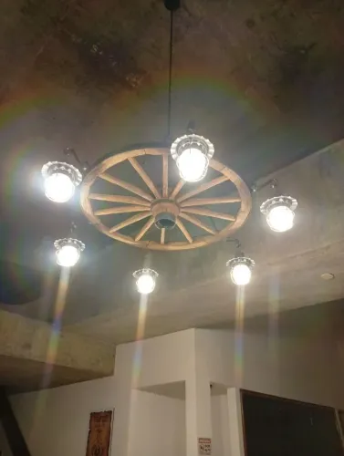 Lustre rústico toda de carroça original