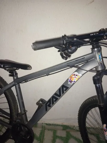 Vende- se bicicleta rava aro 29