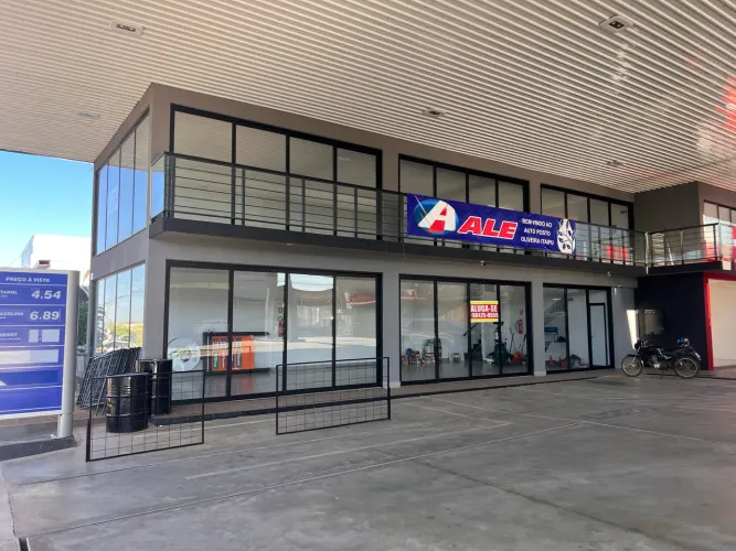 Loja comercial em posto de combustível