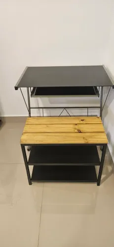 Mesa para computador com banco sapateira