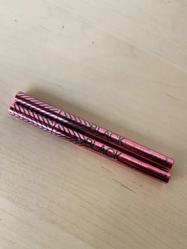 Delineador Black